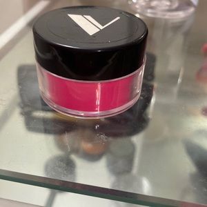 Valentino beauty pure nail powder